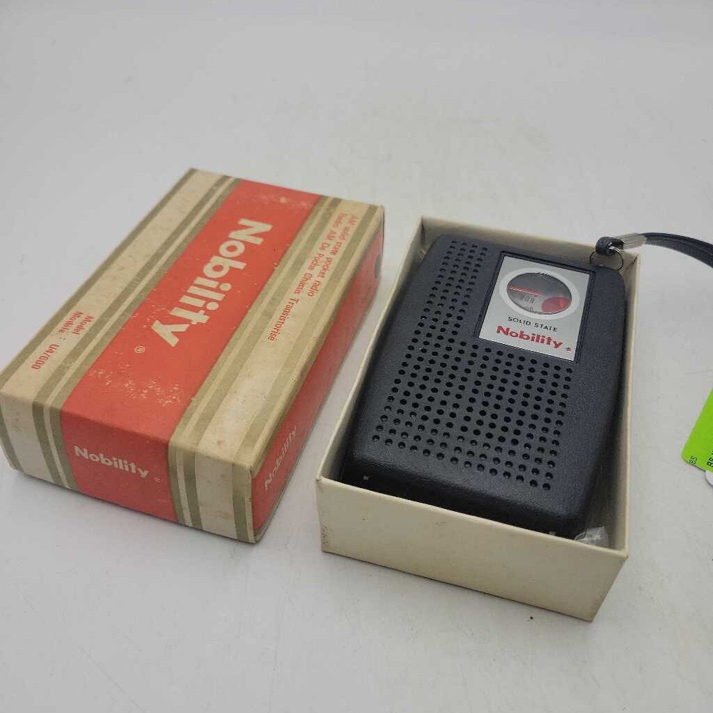 Nobility Transistor AM Radio (BS)