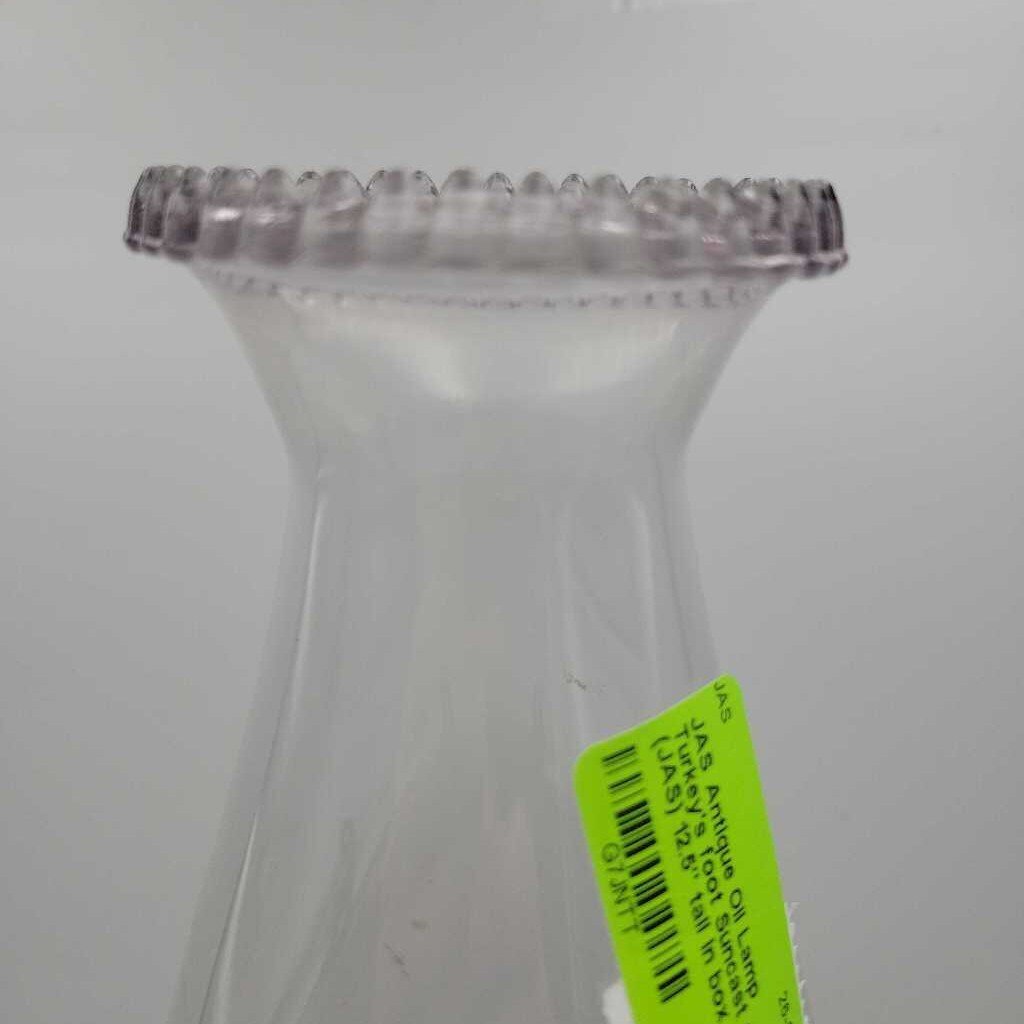 Antique Oil Lamp Turkey's foot Suncast purple (JAS)