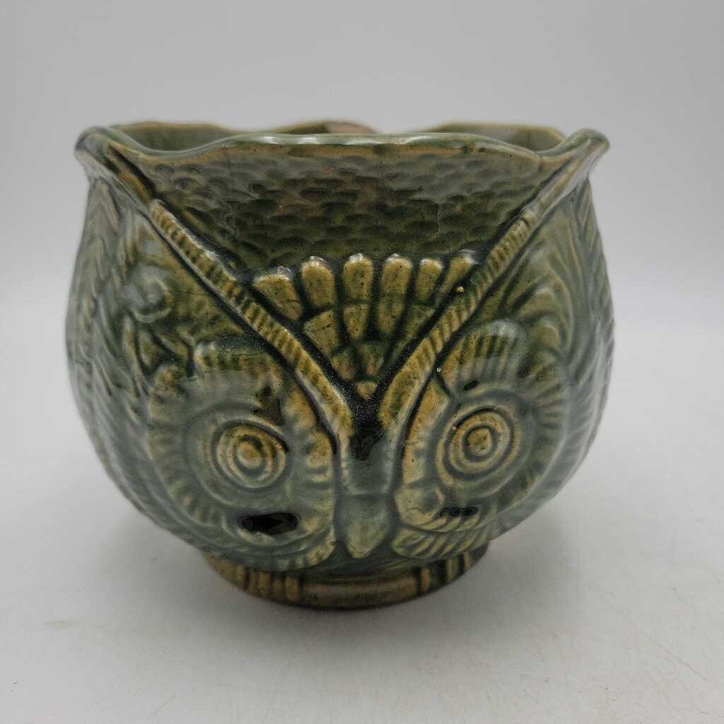 Brantford Pottery Owl Jardiner planter (JAS) as is