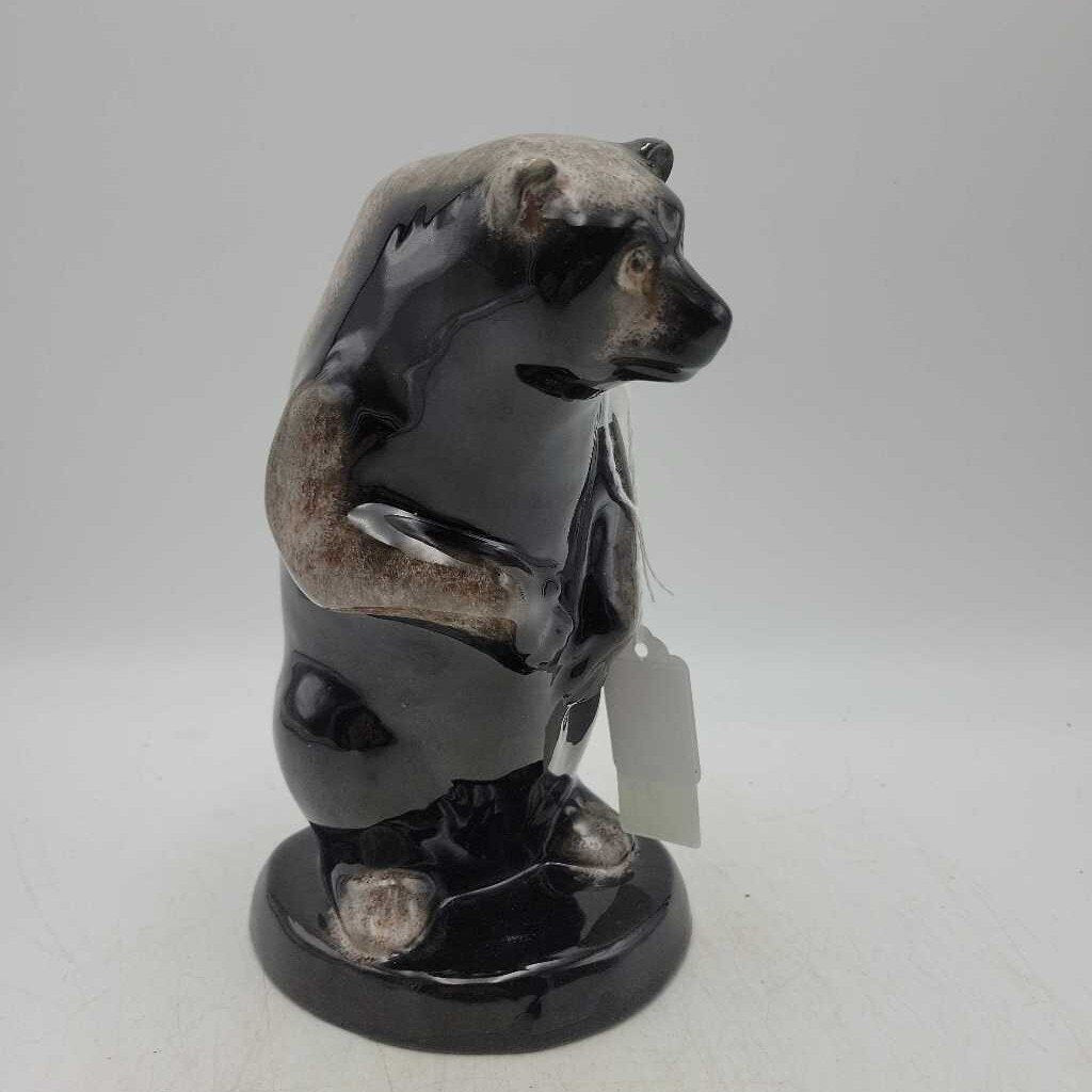 Blue Mountain Pottery bear (DEB)