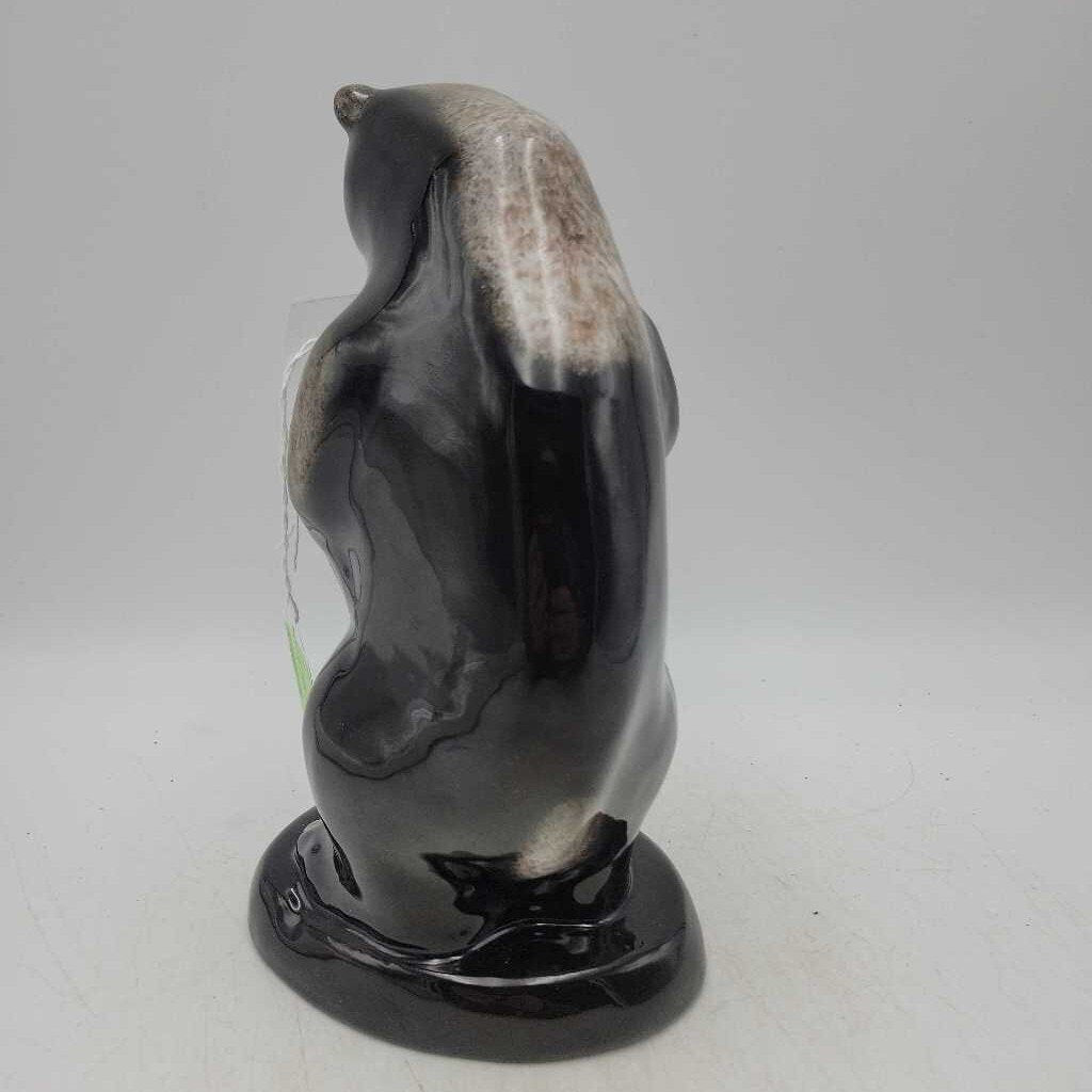 Blue Mountain Pottery bear (DEB)