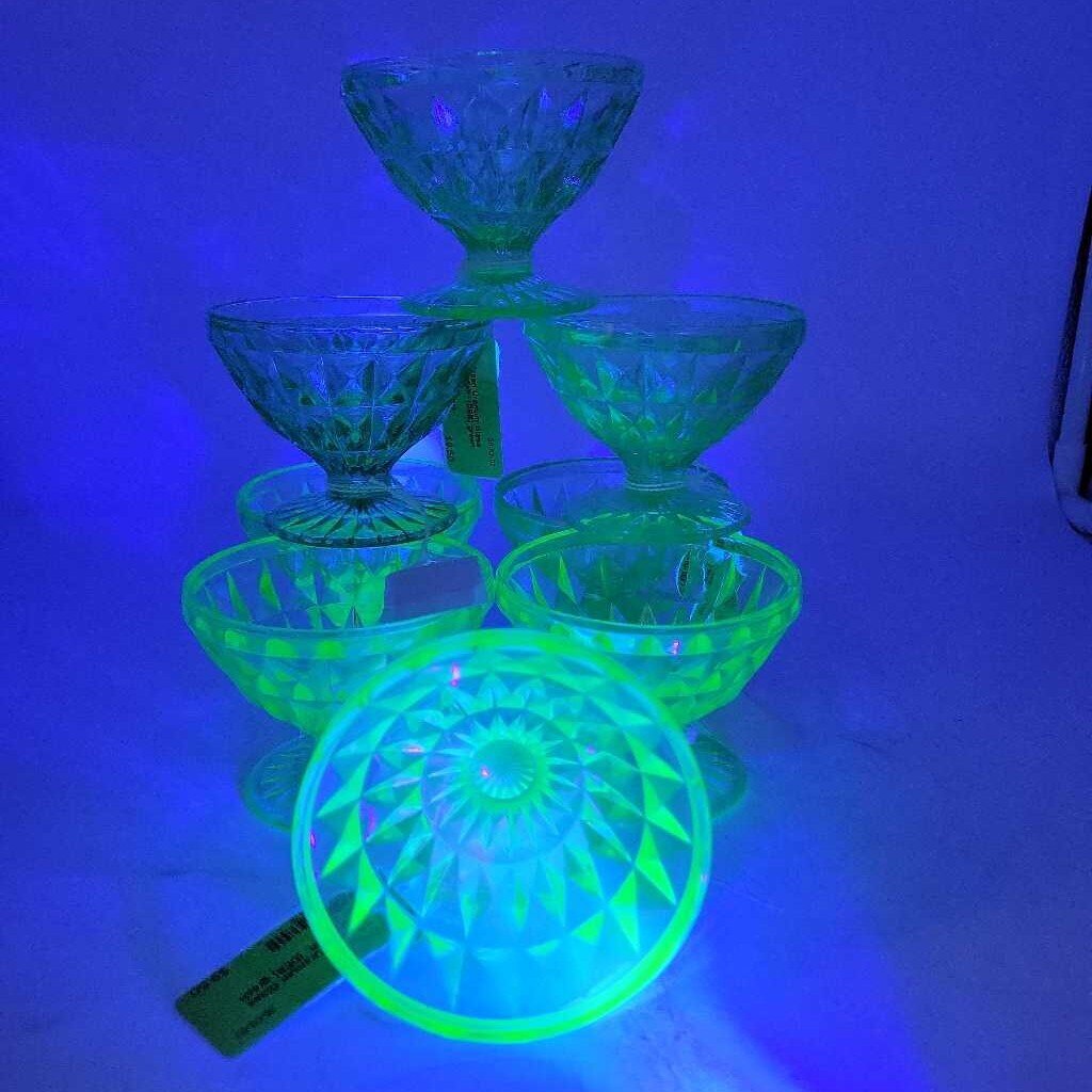 Green Uranium Glass Sherbet dish Ea (DEB)