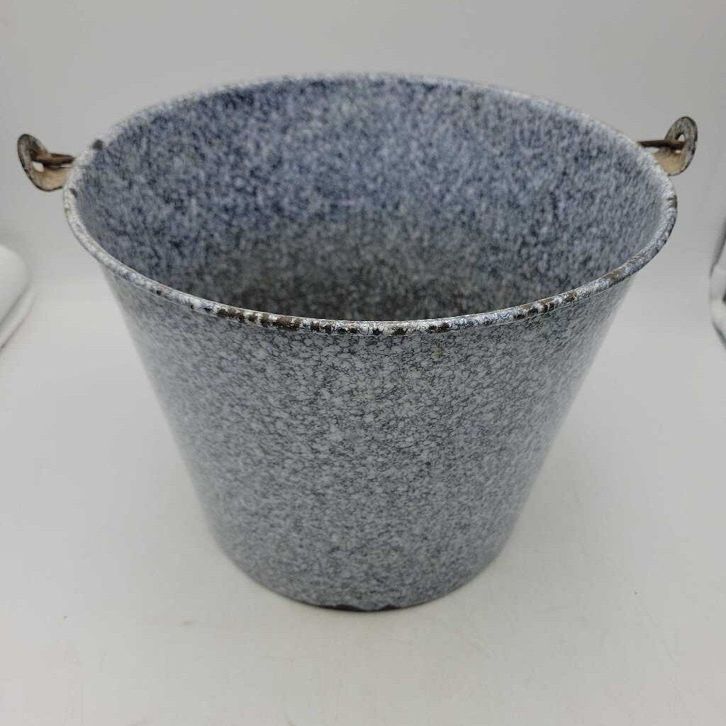 Granite Ware Bucket(LOR)