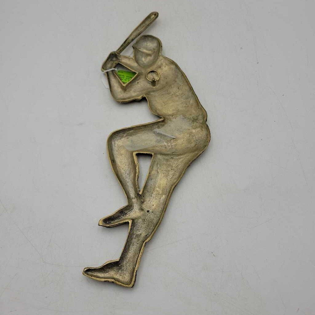 Vintage Brass Baseball Player wall hanger (1673)