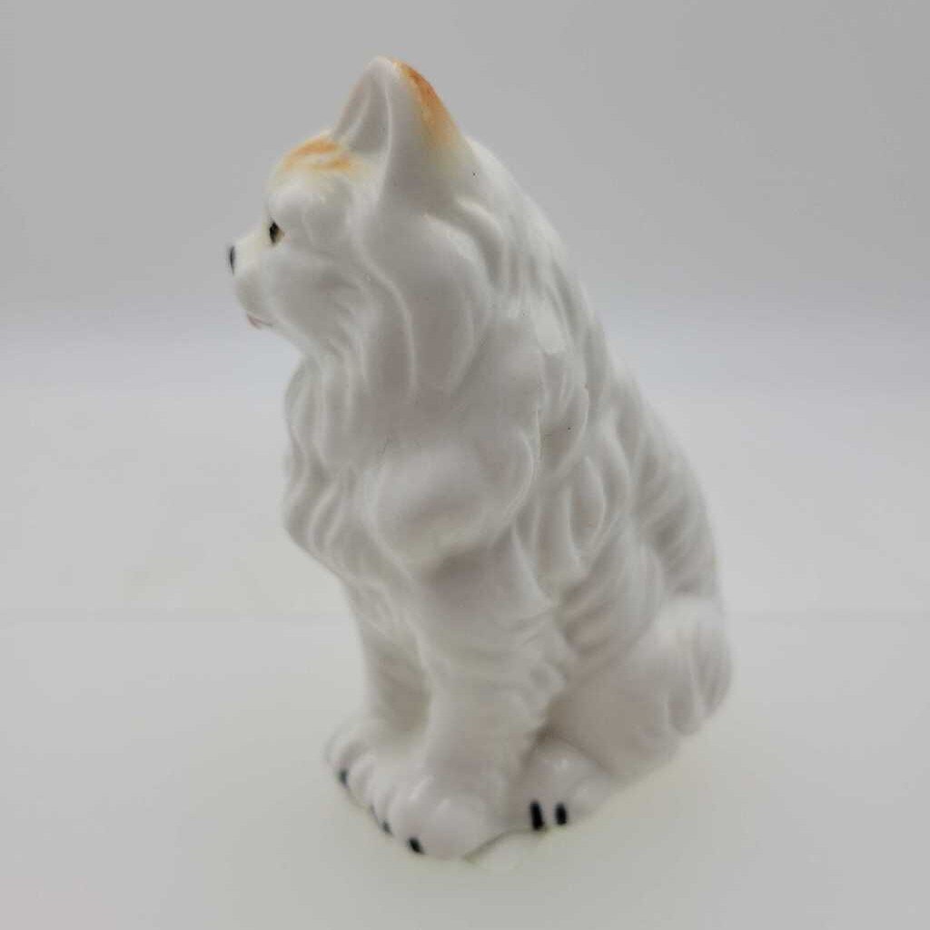 Cat Figurine Japan (TWS)