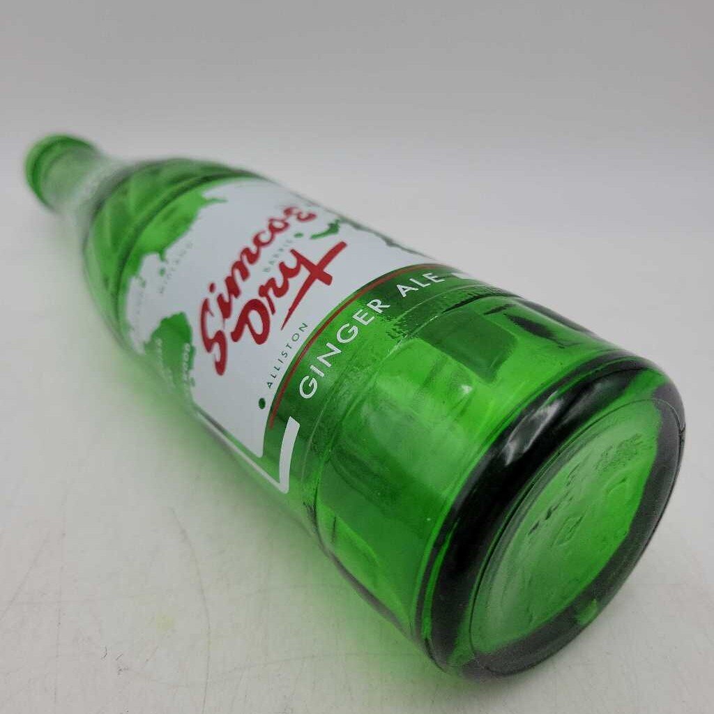 Simcoe Dry Barrie Beverage Bottle Alliston Ginger ale (JEF)