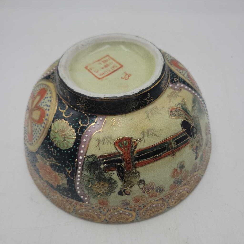 Japanese sat Satsuma bowl (P4P)