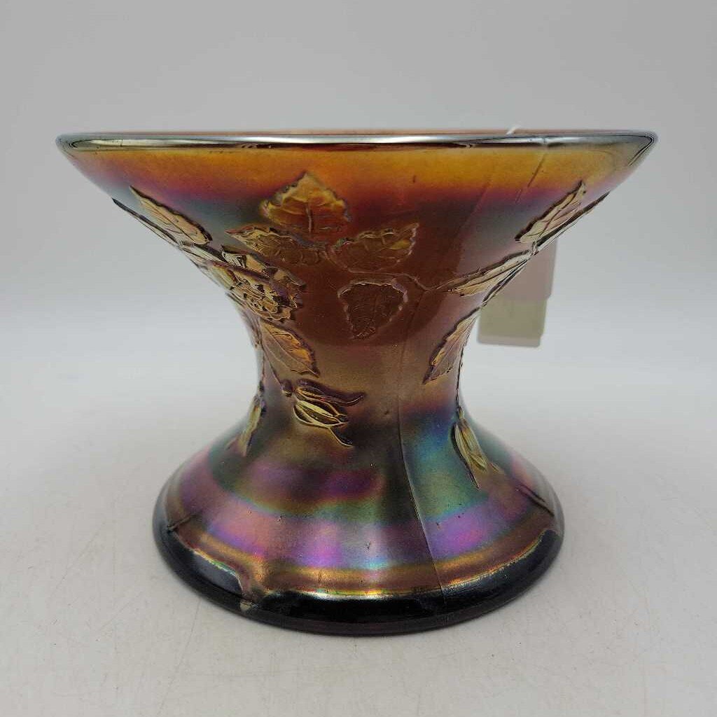 Carnival glass vase (DEB)