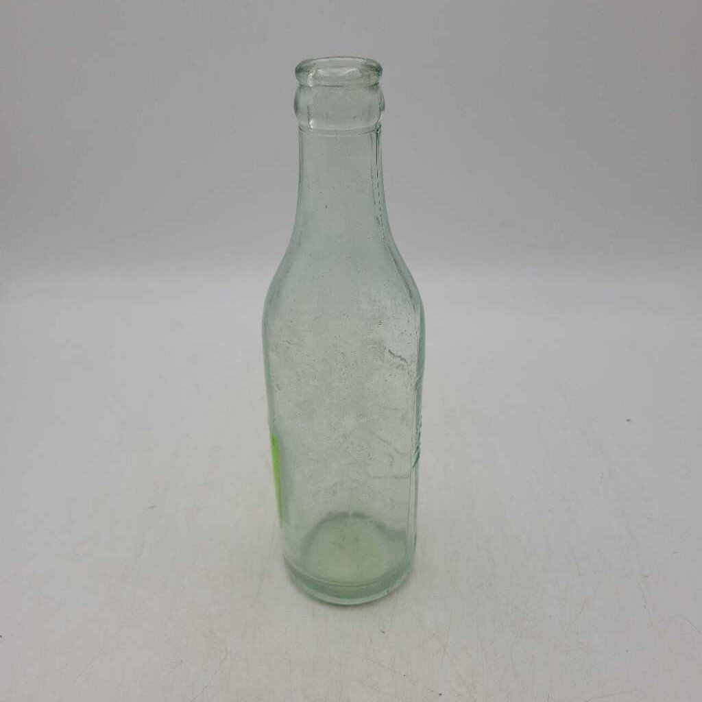 Montgomery mineral water Brantford Bottle (JAS)