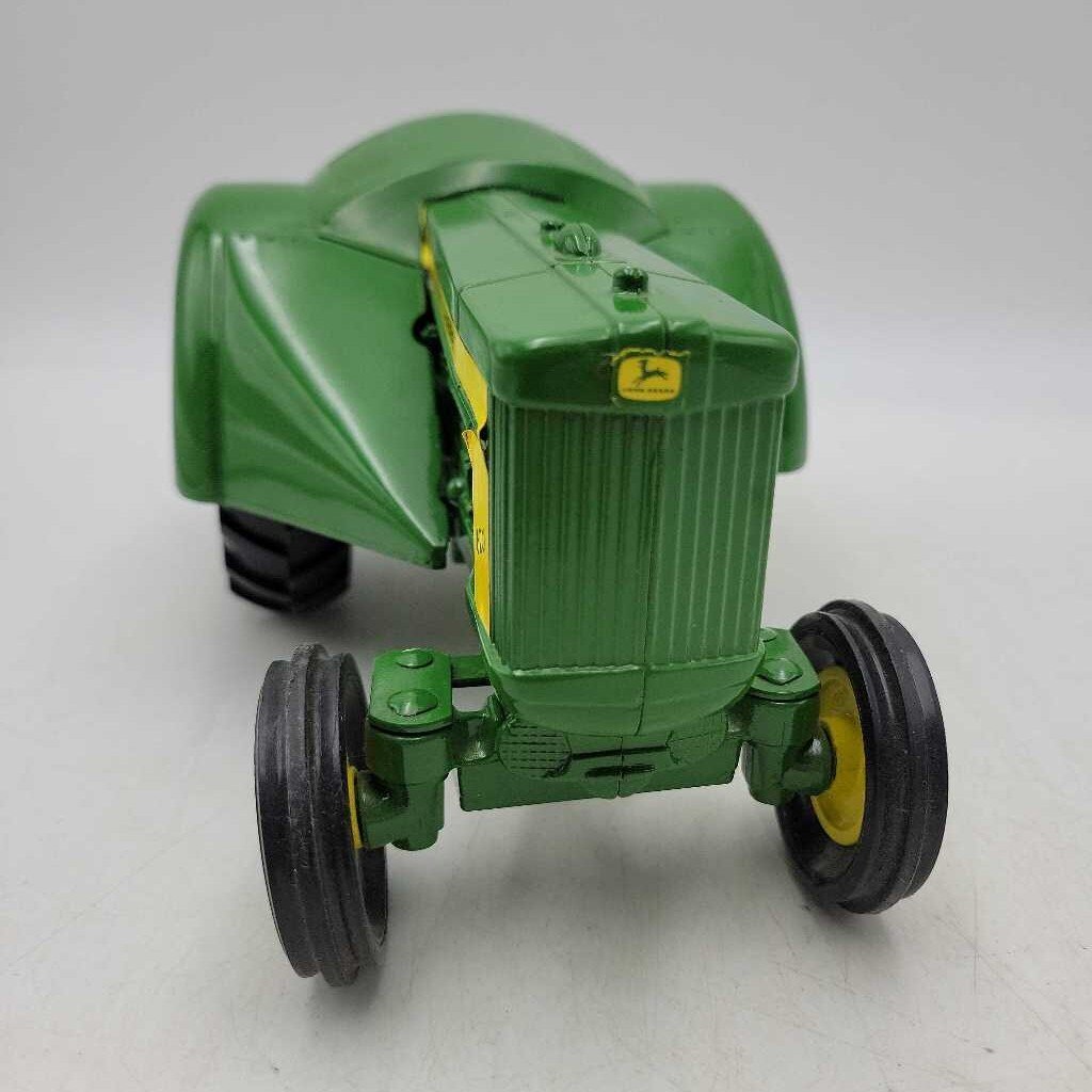 Rare John Deere Tractor 620 Orchard Model (RAE)