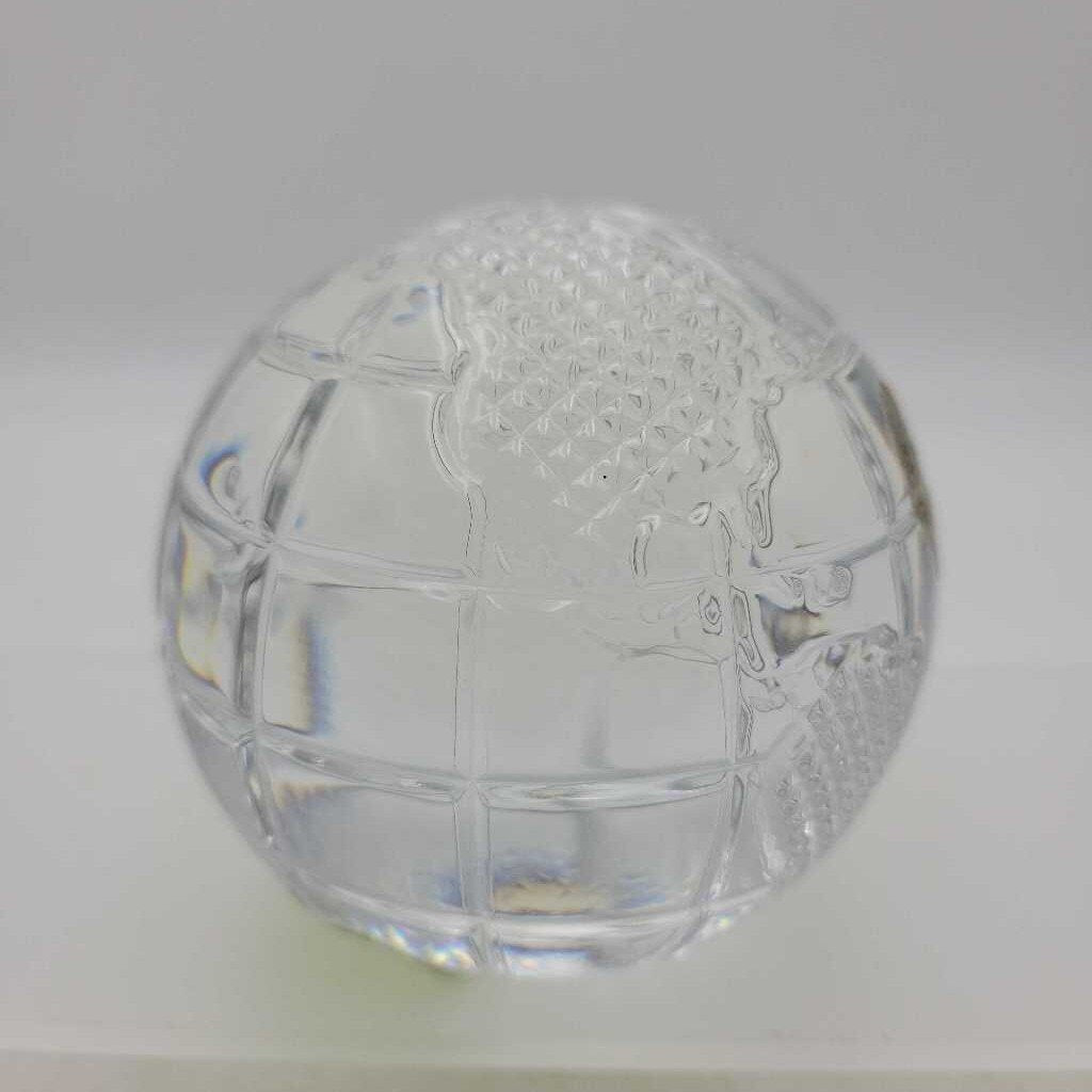 Waterford crystal globe paperweight SR (NUR)