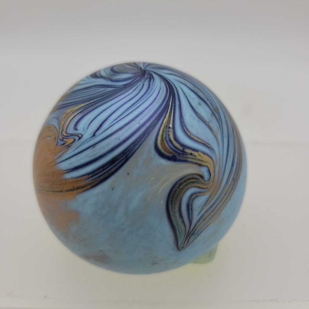 Iridescent art glass paperweight SR (NUR)