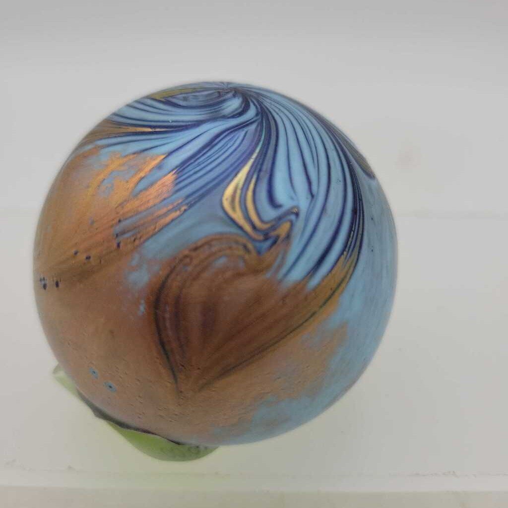 Iridescent art glass paperweight SR (NUR)