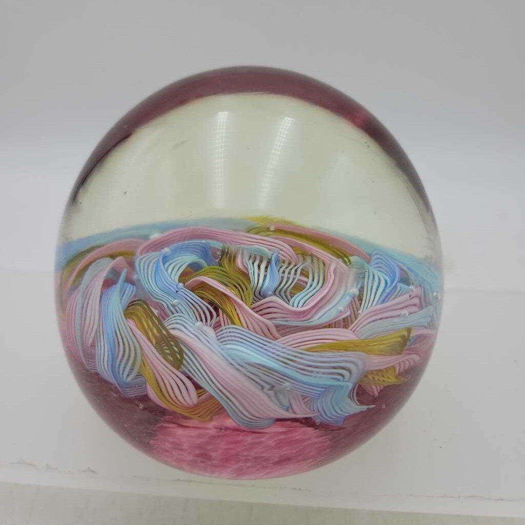 Glass paperweight SR (NUR)