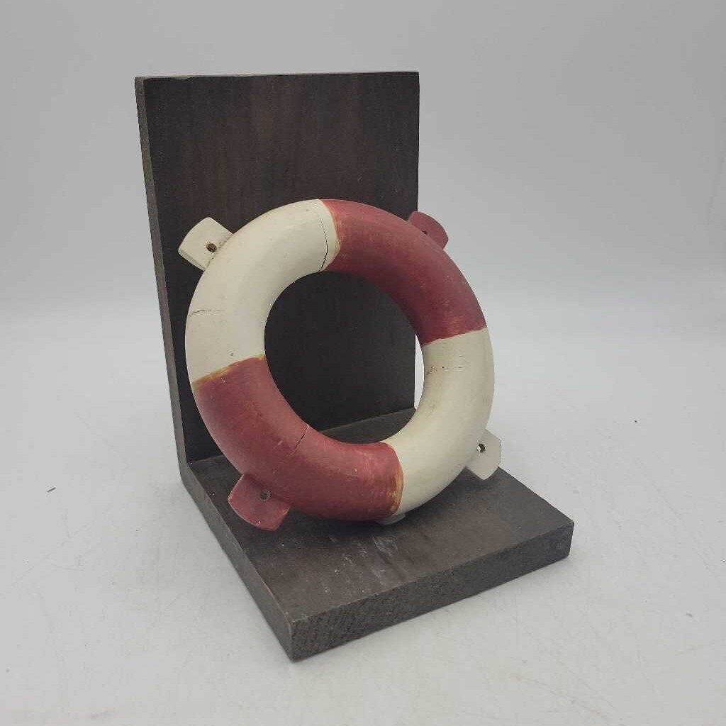 Wooden bookend (JAS)