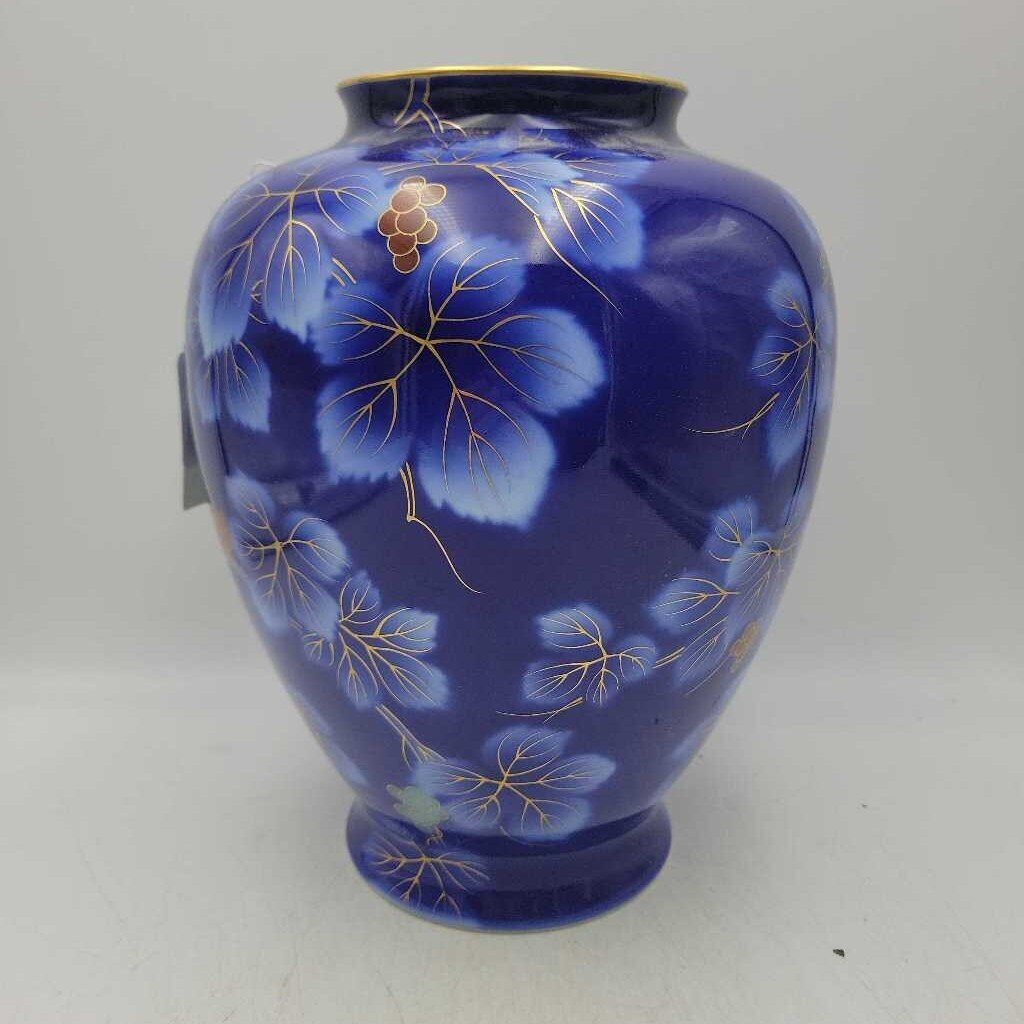 Vintage Japanese Vase (DEB)