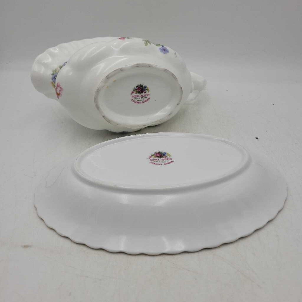 Royal Albert Gravy Boat pitcher and plate Chelsea Garden (DEB)
