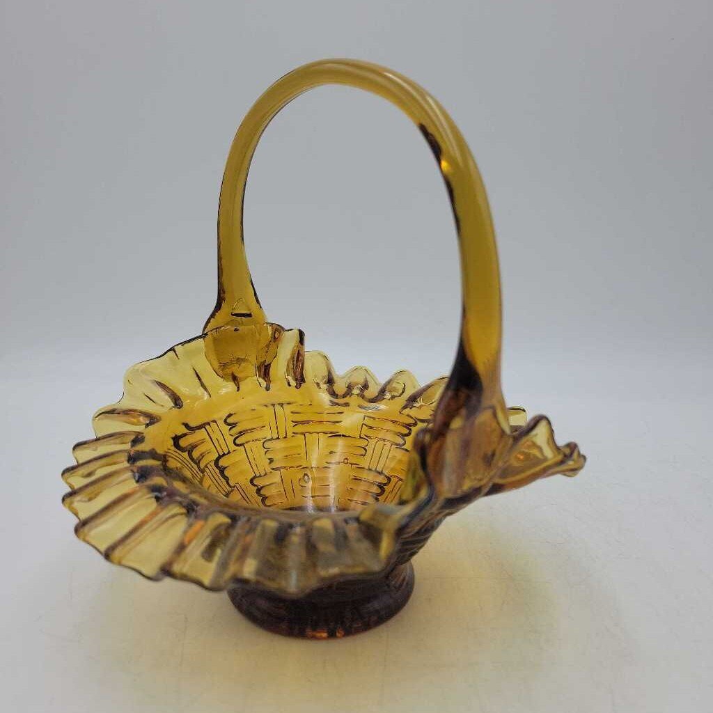 Amber Glass basket (DS)3449