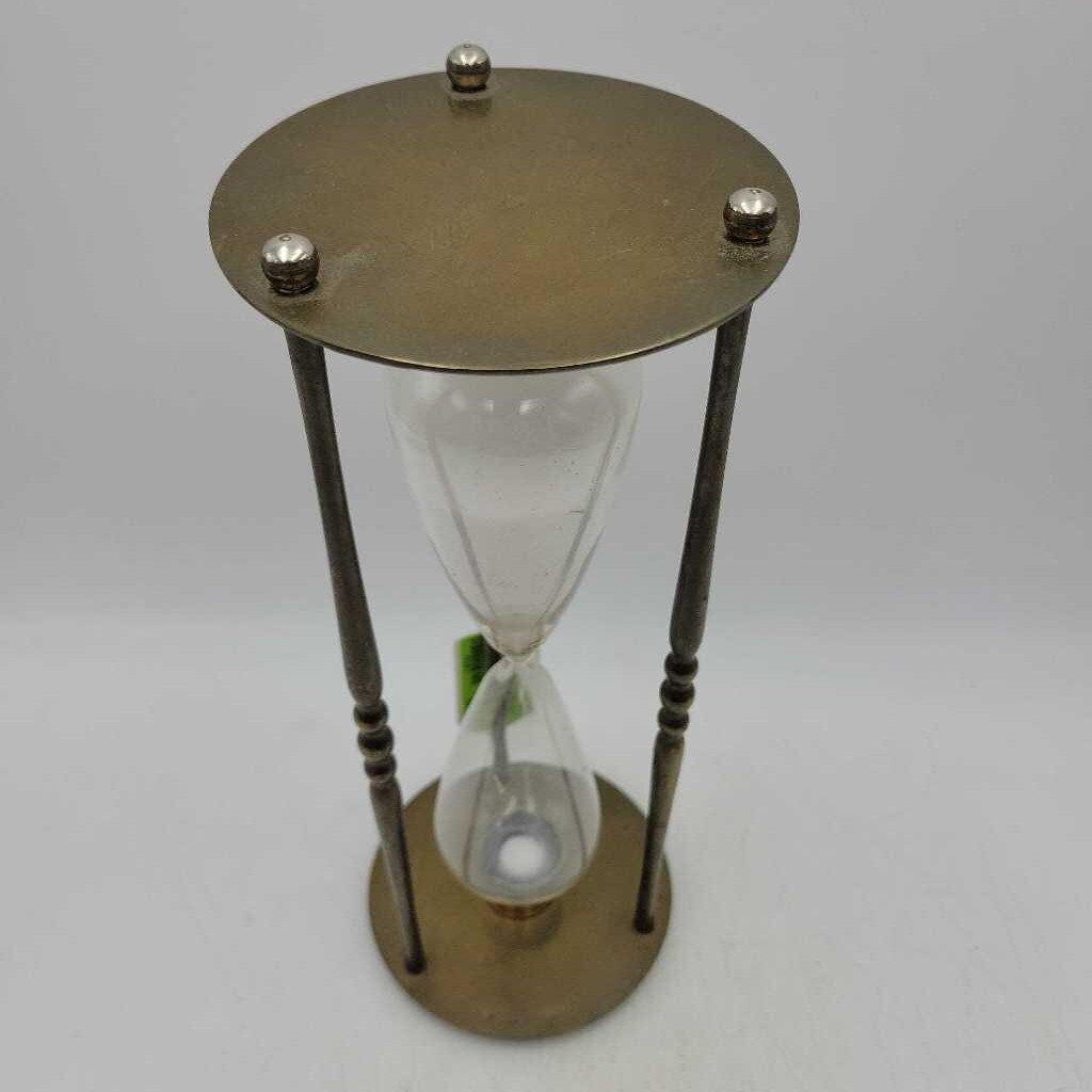 30 Minute Hour Glass (JL)