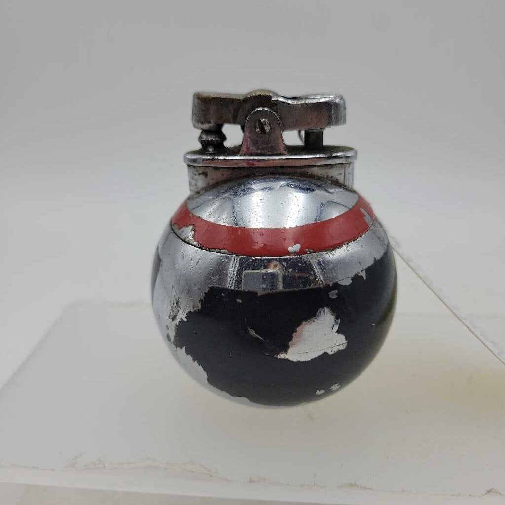 Art Deco Ronson "RONDELIGHT" Lighter (JL)