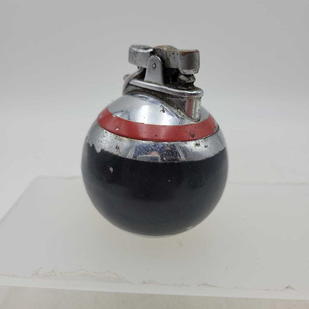 Art Deco Ronson "RONDELIGHT" Lighter (JL)