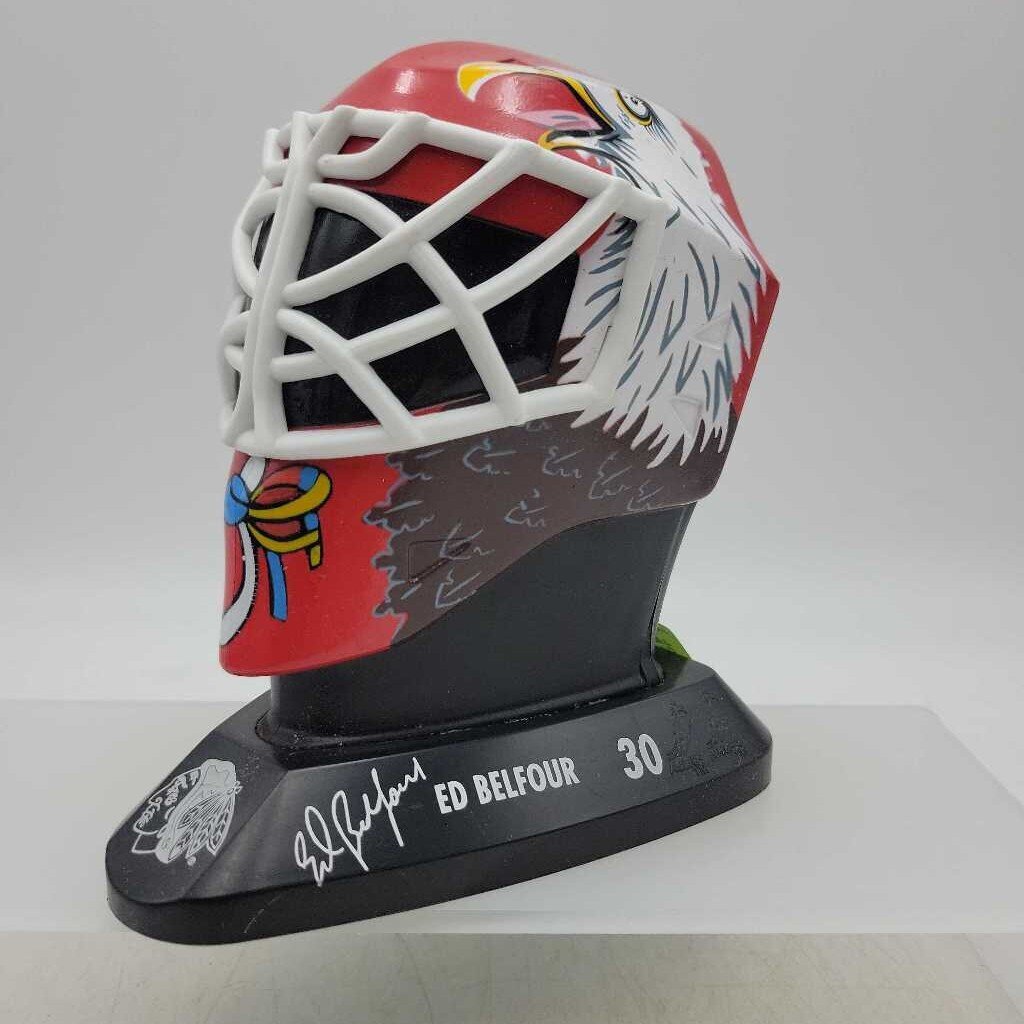 McDonald's Miniature Goalie Helmets Blackhawks (JAS)