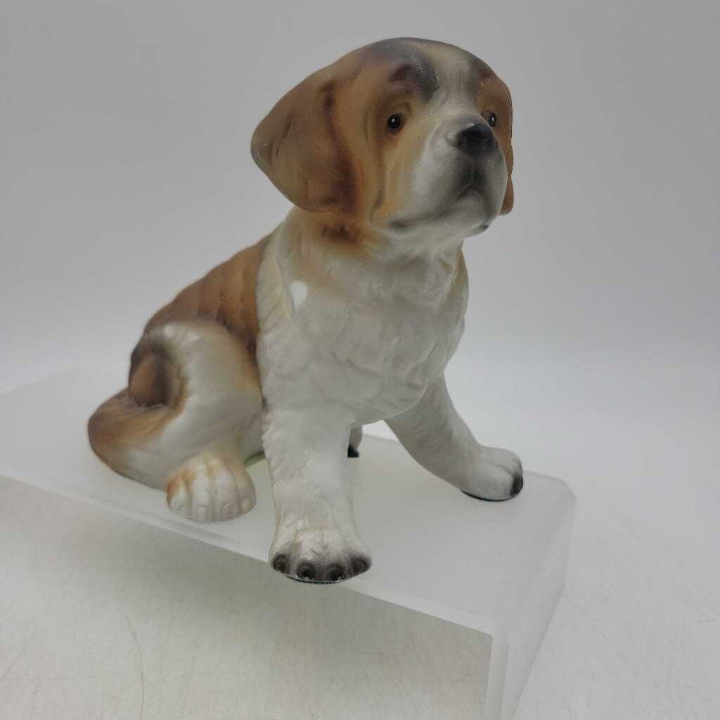 St Bernard Dog Figurine (TWS)
