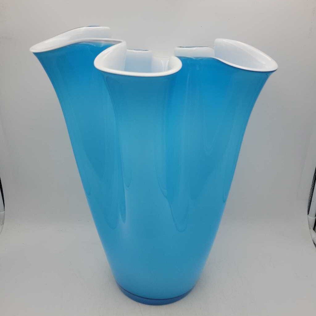 Large Blue & White Art Glass Fluted Vase (TWS)