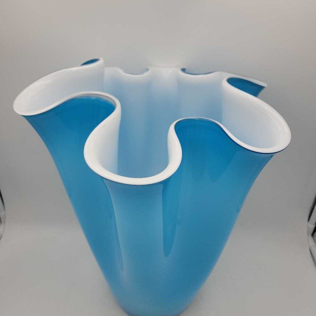 Large Blue & White Art Glass Fluted Vase (TWS)