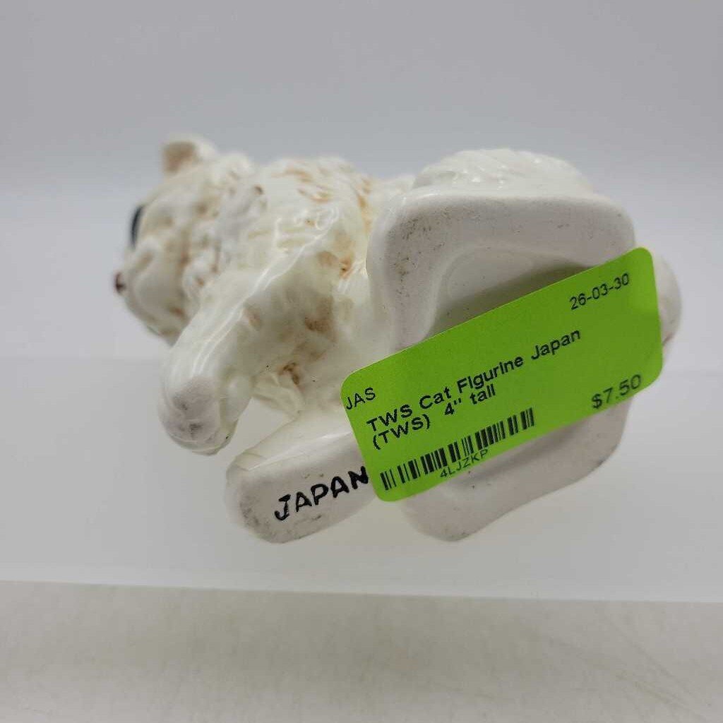 Cat Figurine Japan (TWS)