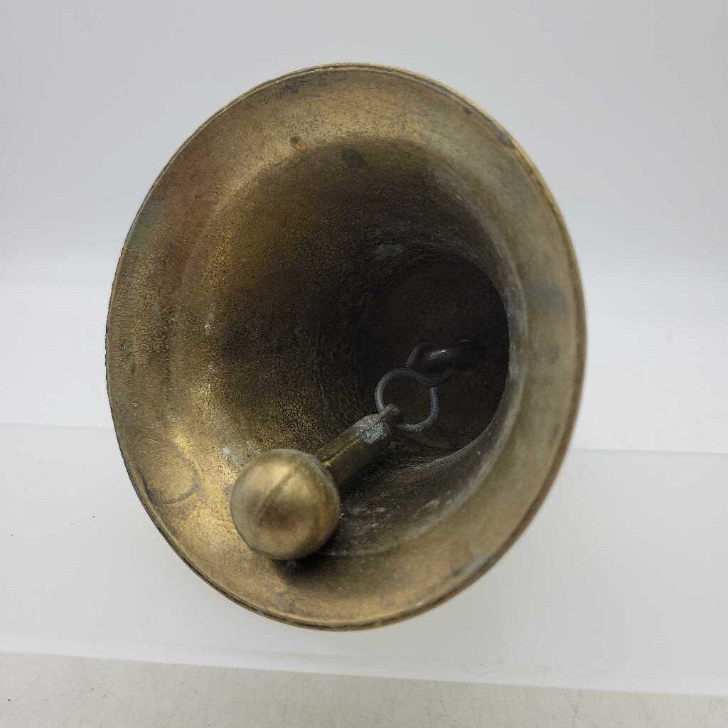 Vintage brass Bell Horn Player figure (BS)