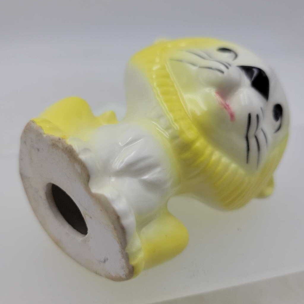 Vintage lion Egg Cup (JH49)