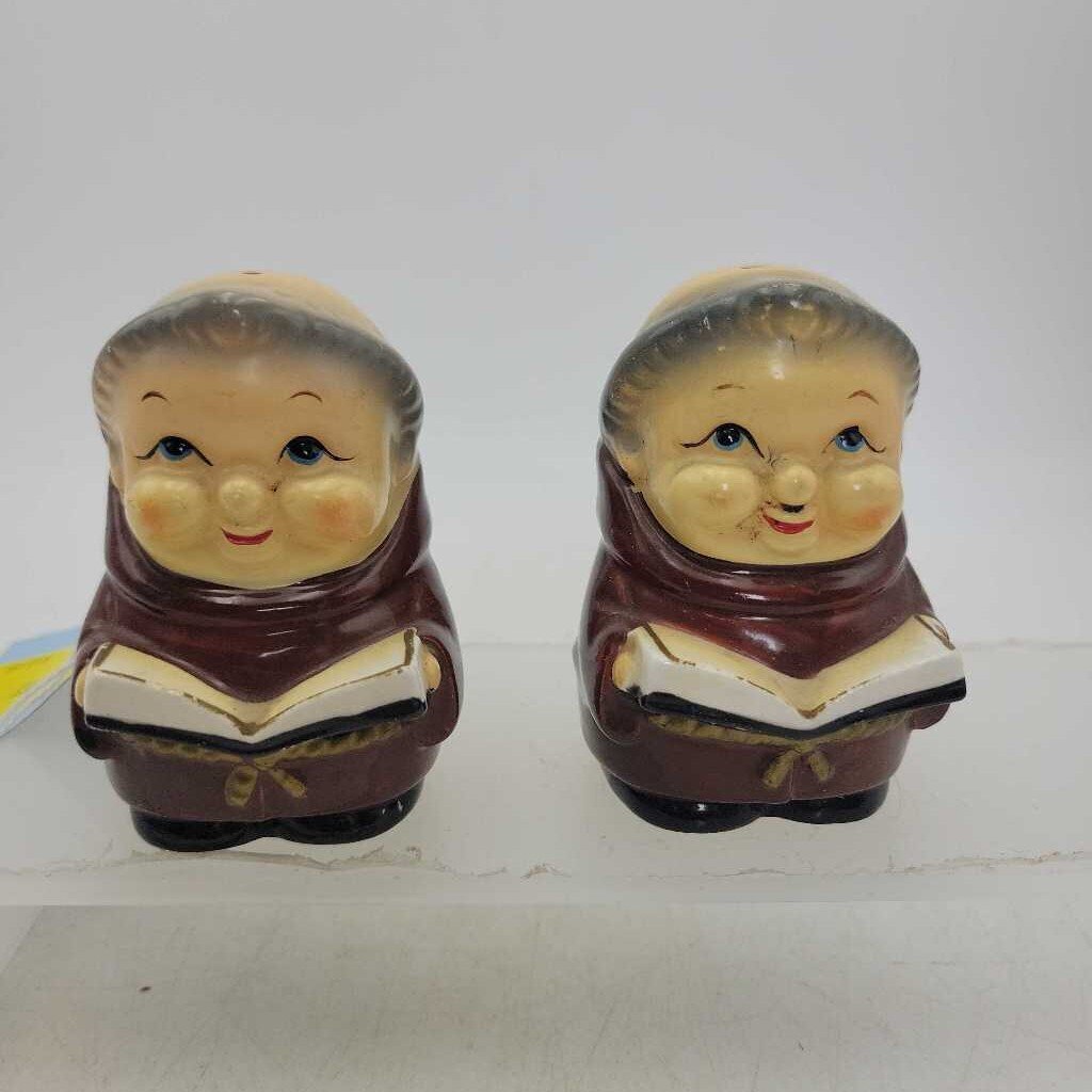 Monk Salt & Pepper Shakers (DR)