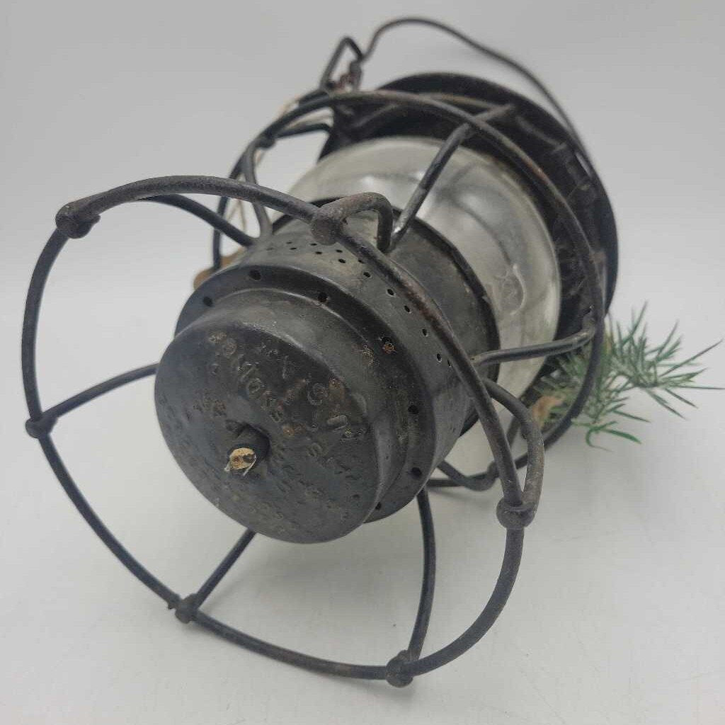 Antique Canadian National Railroad Lantern electric converted (AND)