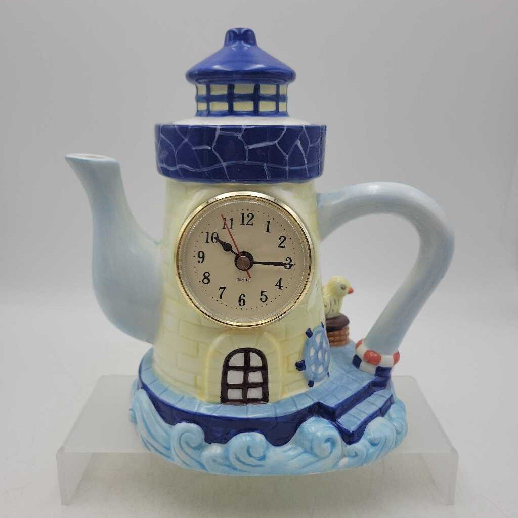 Lighthouse Tea pot w clock (BG) Not tested
