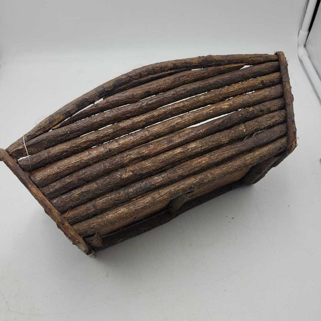 Hand Made Basket (JAS)