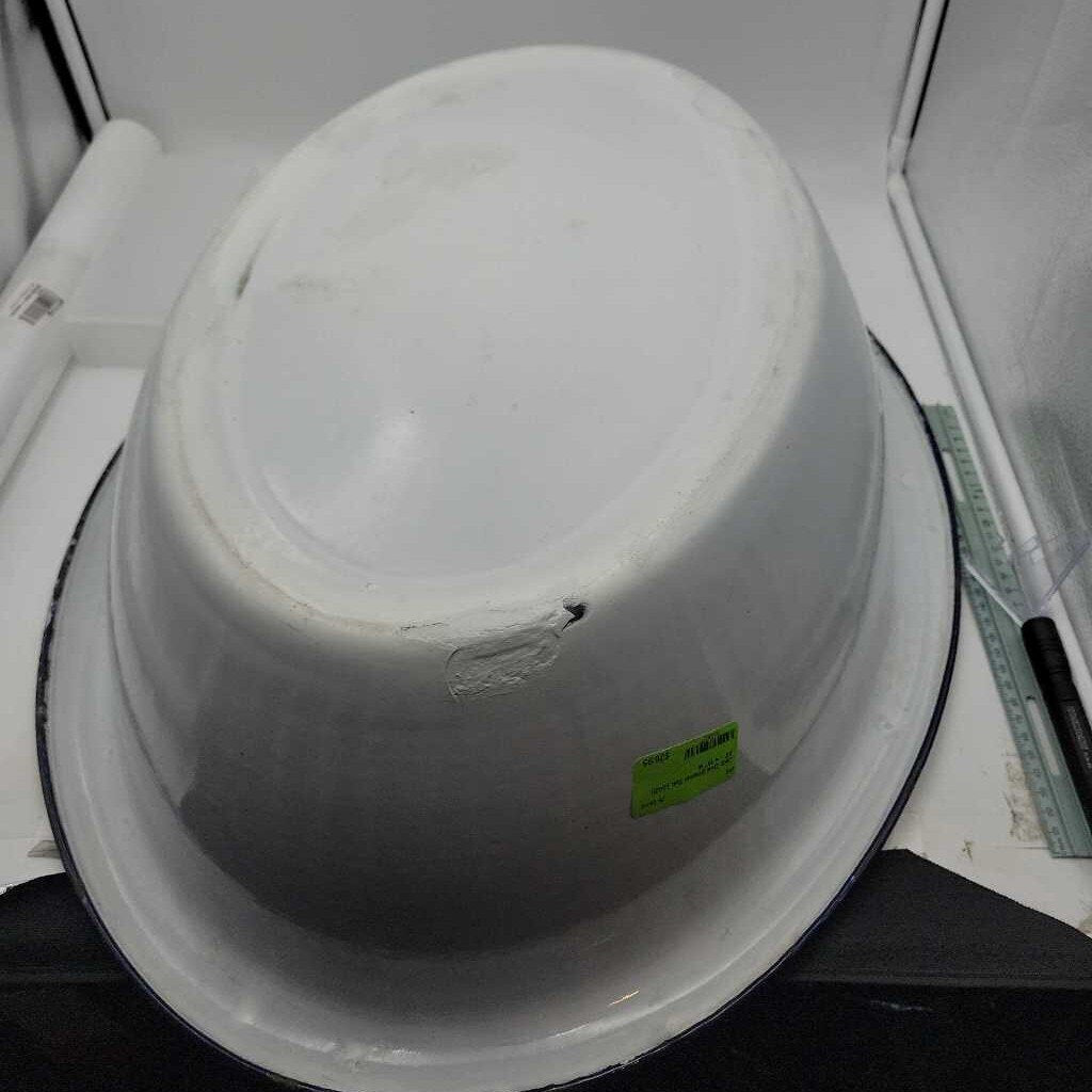 Oval Enamel Tub (JAS)