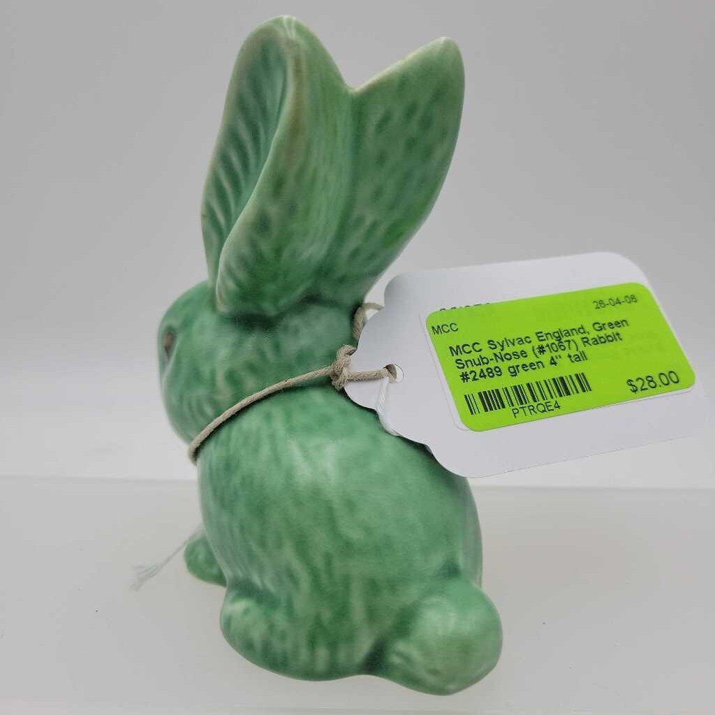 Sylvac England, Green Snub-Nose (#1067) Rabbit #2489
