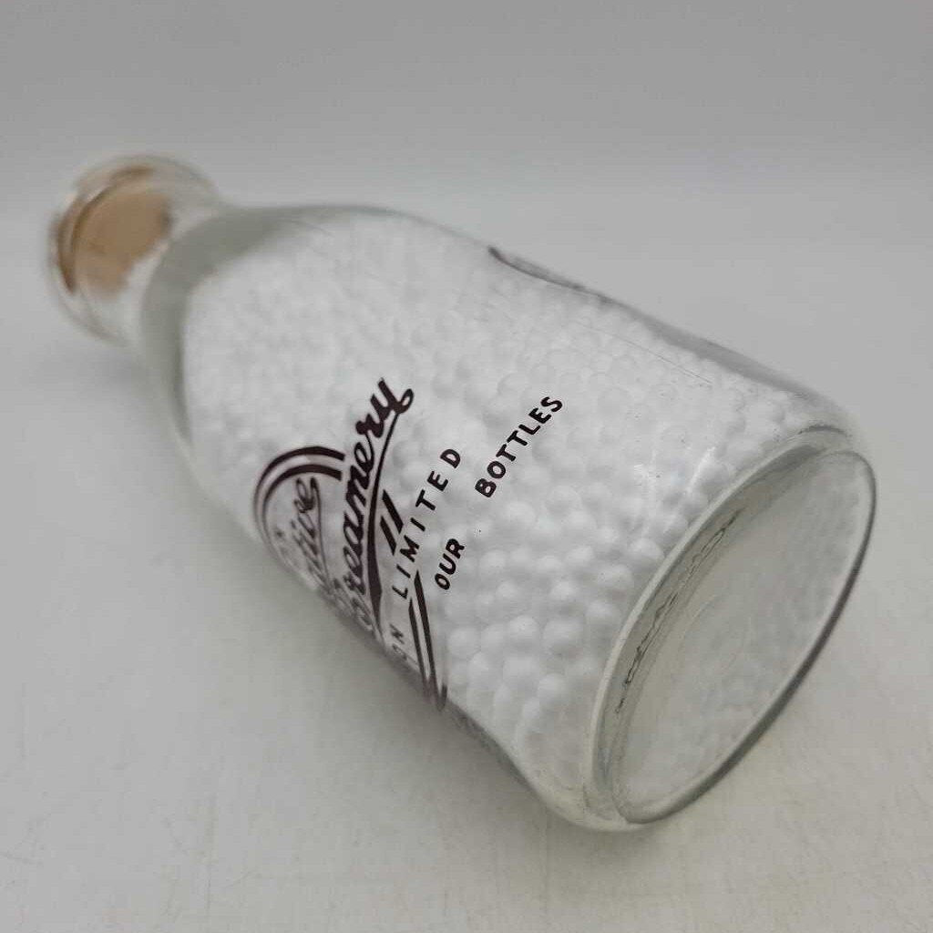 Co Op Saskatchewan Creamery pint Milk Bottle (JEF)