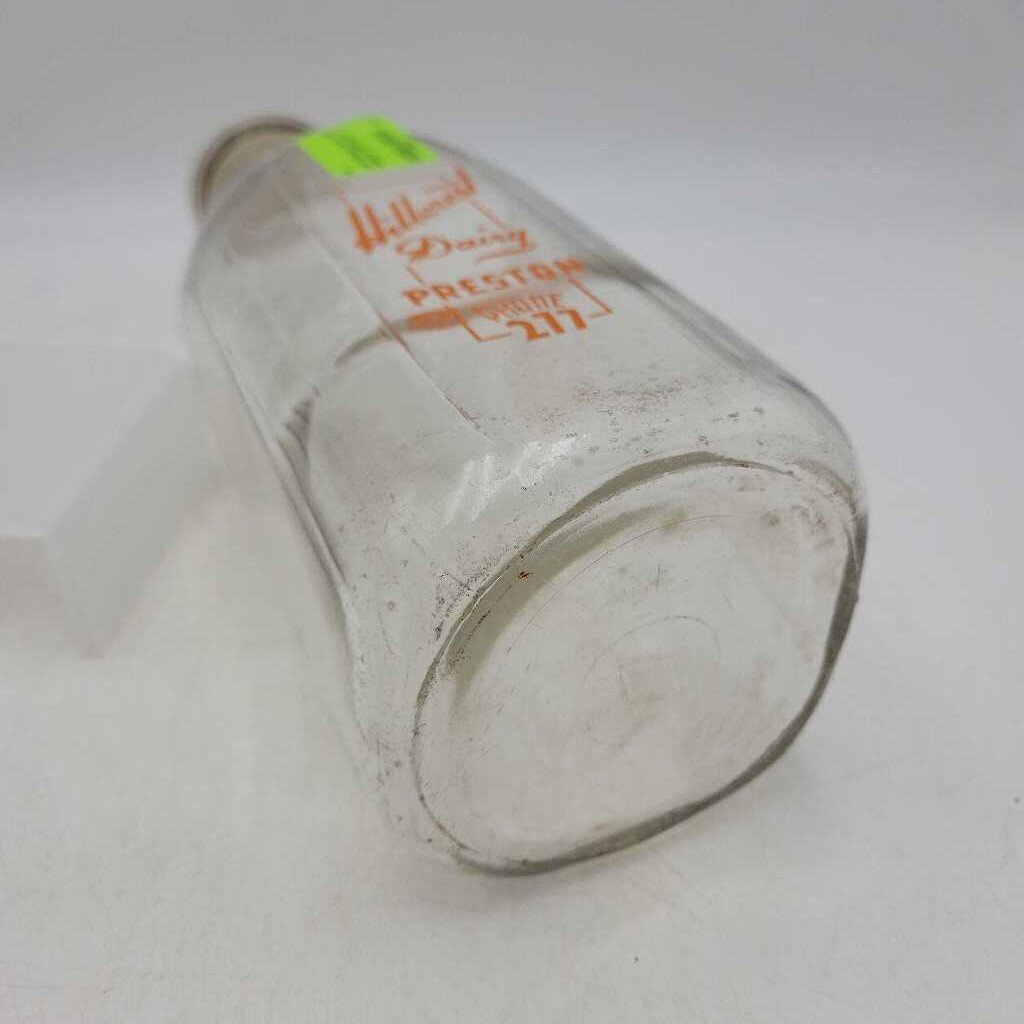 Hillcrest Dairy Milk bottle Preston (JEF)