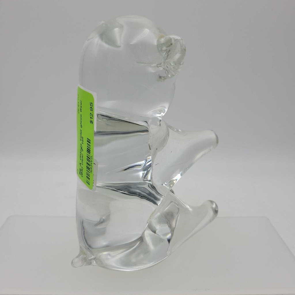 A vintage solid glass Bear (BS)