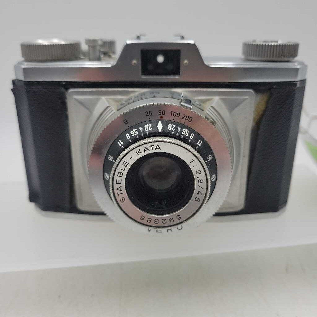 Braun Branette (Gloriette) film camera, as found (GBZ)