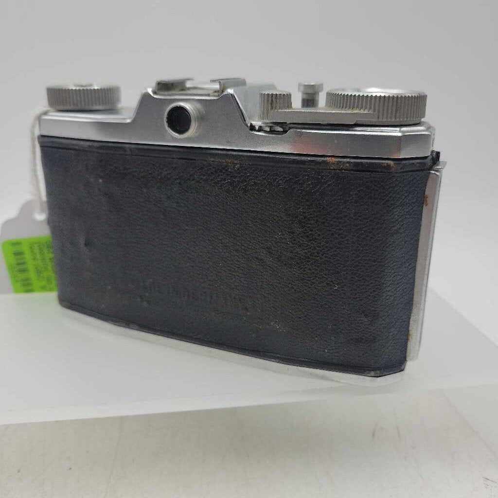 Braun Branette (Gloriette) film camera, as found (GBZ)