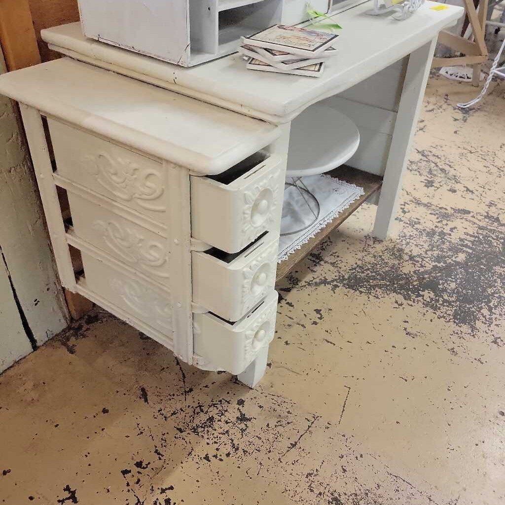 Small cabinet with sewing machine drawers (RB)