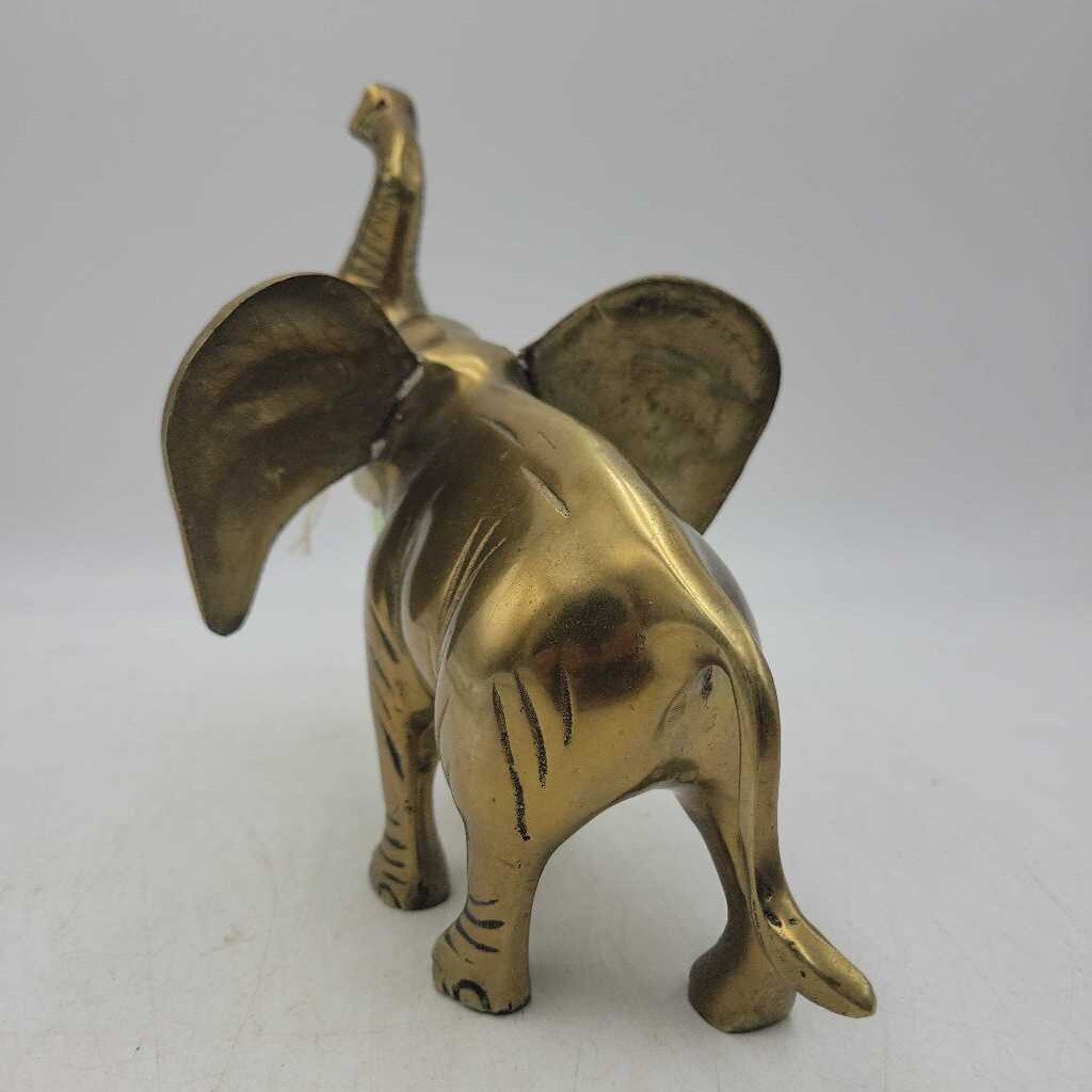 Large solid Brass Elephant (7"H x 8"L) (SAL)