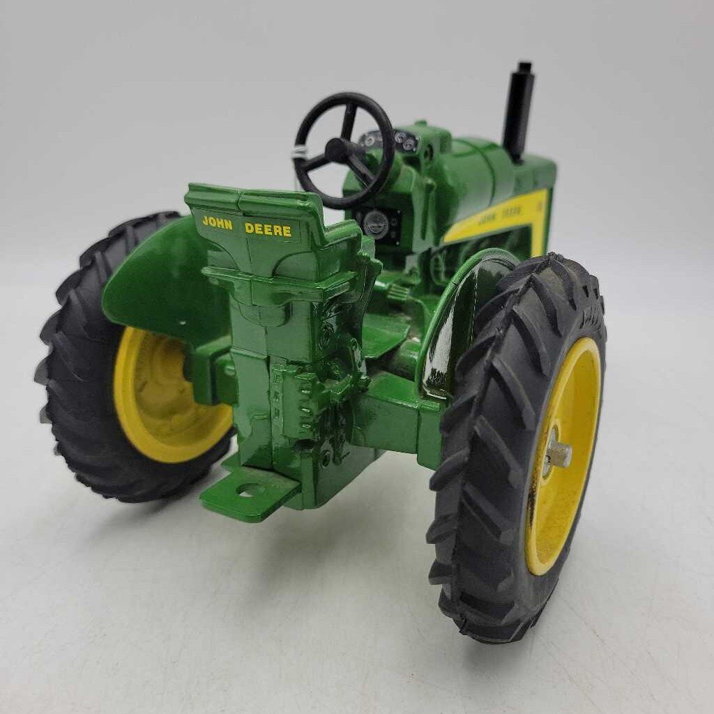 John Deere Tractor 630 Propane Ertl Model (RAE)