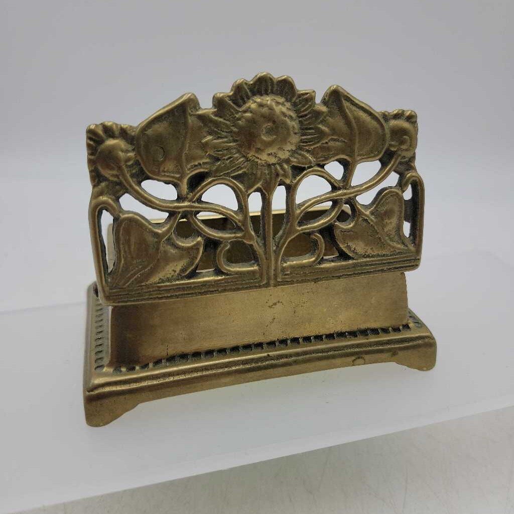 Ornate Brass Stamp Box (YVO) 604