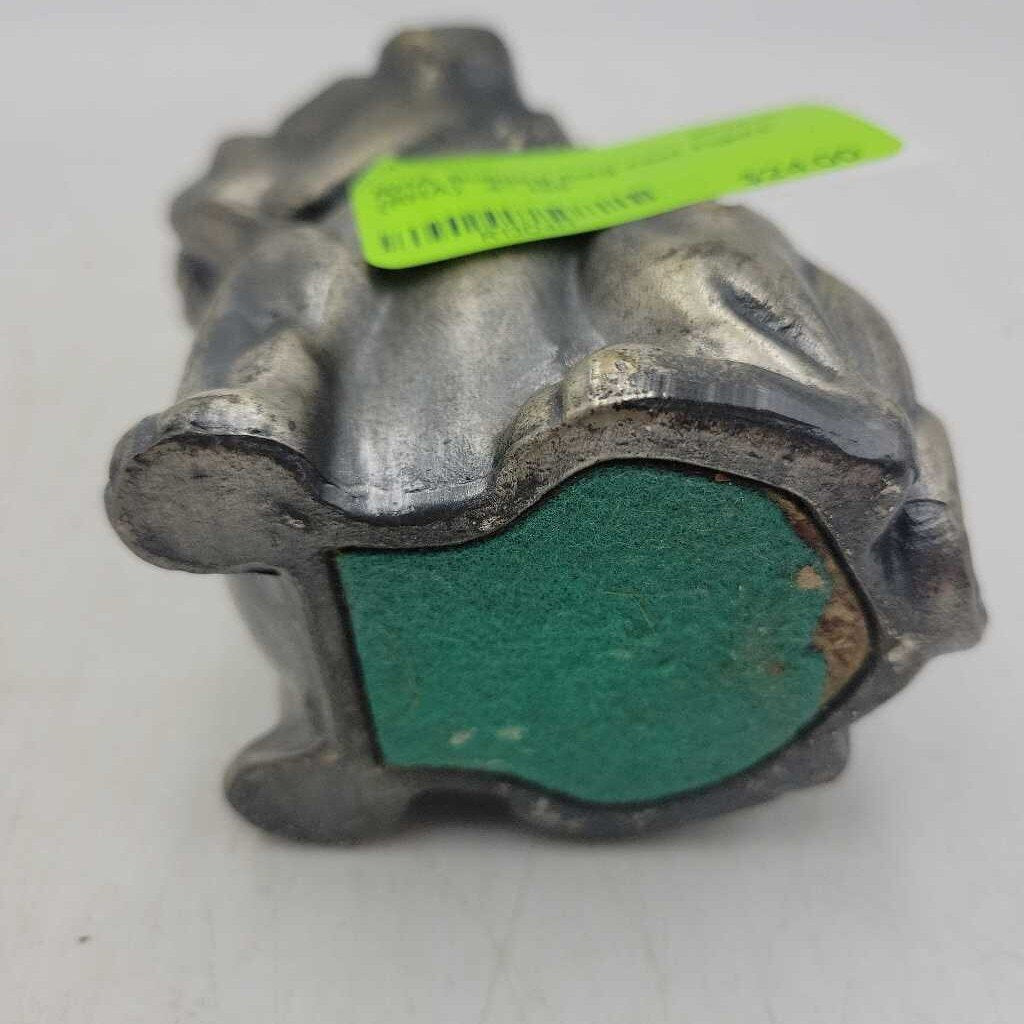 Bulldog Dog cast Figure (RHA)