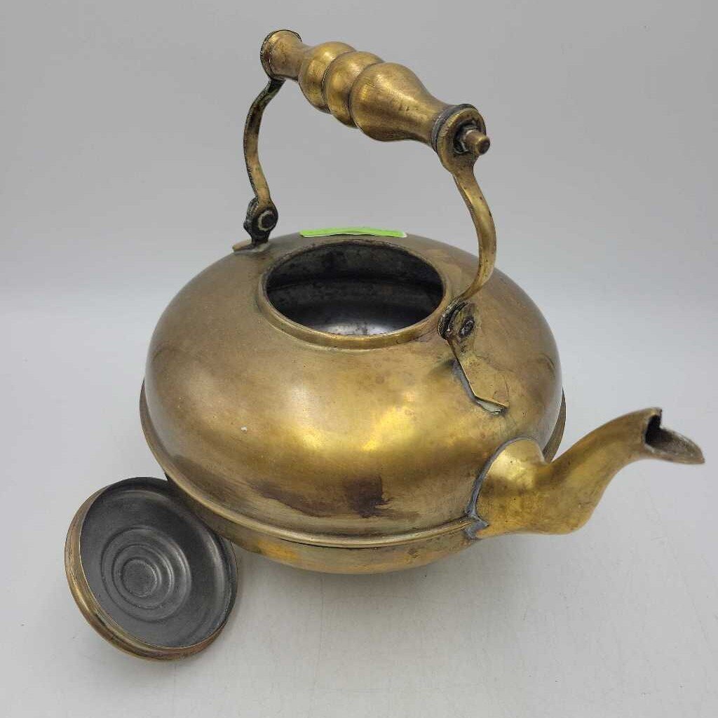 Brass Tea Pot (YVO) (604)
