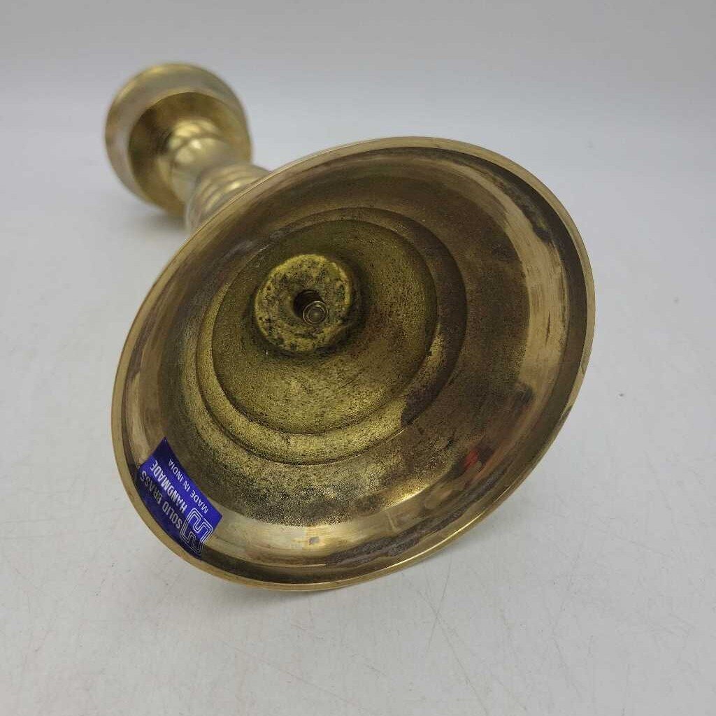 Brass Candlestick Holder w/Candle (YVO) (604)